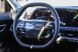 Kia K4 LXS Sedan 2026