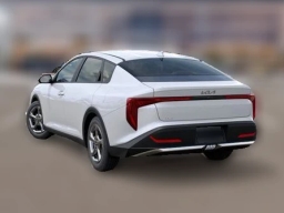 Kia K4 LXS Sedan 2026