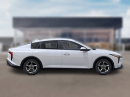 Kia K4 LXS Sedan 2026