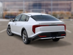 Kia K4 LXS Sedan 2026