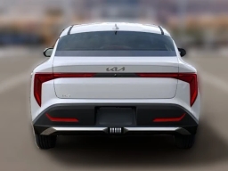 Kia K4 LXS Sedan 2026