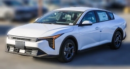 Kia K4 LXS Sedan 2026