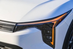 Kia K4 LXS Sedan 2026