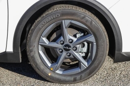 Kia K4 LXS Sedan 2026