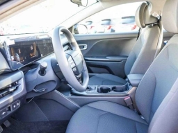 Kia K4 LXS Sedan 2026