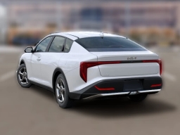 Kia K4 LXS Sedan 2026