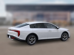 Kia K4 LXS Sedan 2026