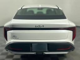 Kia K4 LXS Sedan 2026