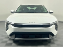 Kia K4 LXS Sedan 2026