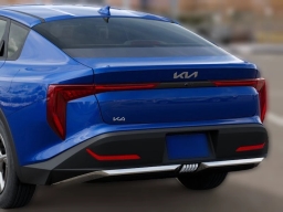 Kia K4 LXS Sedan 2026