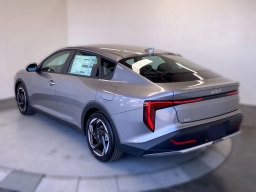 Kia K4 EX Sedan 2026