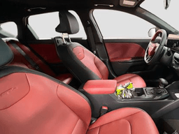 Kia K4 GT-Line FWD 2025