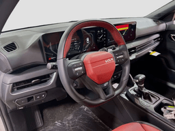 Kia K4 GT-Line FWD 2025