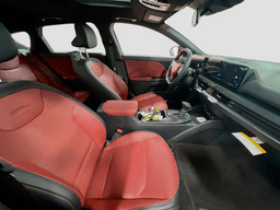 Kia K4 GT-Line FWD 2025