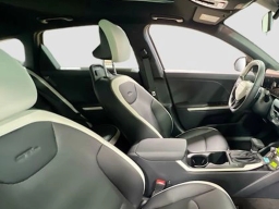 Kia K4 GT-Line FWD 2025