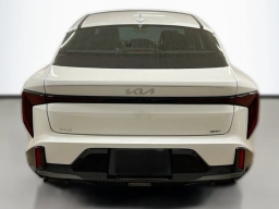 Kia K4 GT-Line FWD 2025