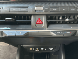 Kia K4 GT-Line FWD 2025