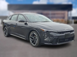 Kia K4 GT-Line FWD 2025