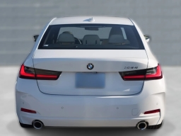 BMW 3 Series 330i NA Sedan 2026
