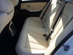 BMW 3 Series 330i NA Sedan 2026