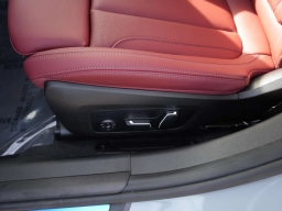 BMW 3 Series 330i NA Sedan 2026