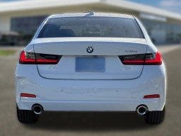 BMW 3 Series 330i NA Sedan 2026