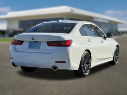 BMW 3 Series 330i NA Sedan 2026