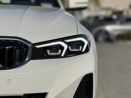 BMW 3 Series 330i NA Sedan 2026