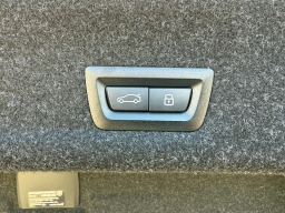 BMW 3 Series 330i NA Sedan 2026