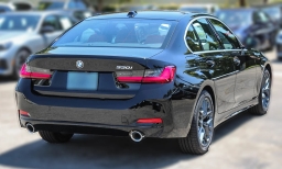 BMW 3 Series 330i NA Sedan 2026