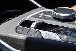 BMW 3 Series 330i NA Sedan 2026