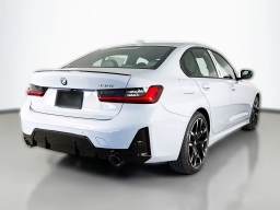 BMW 3 Series 330i NA Sedan 2026