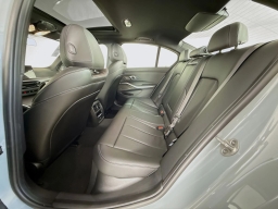 BMW 3 Series 330i NA Sedan 2026