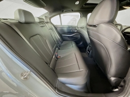 BMW 3 Series 330i NA Sedan 2026