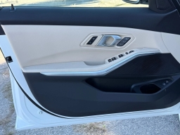 BMW 3 Series 330i NA Sedan 2026