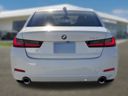 BMW 3 Series 330i NA Sedan 2026