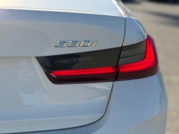 BMW 3 Series 330i NA Sedan 2026