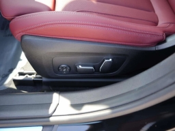 BMW 3 Series 330i NA Sedan 2026