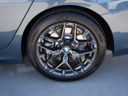 BMW 3 Series 330i NA Sedan 2026