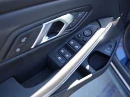 BMW 3 Series 330i NA Sedan 2026