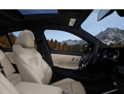 BMW 3 Series 330i NA Sedan 2026