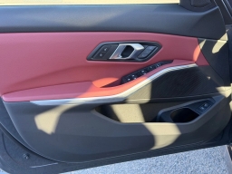 BMW 3 Series 330i NA Sedan 2026