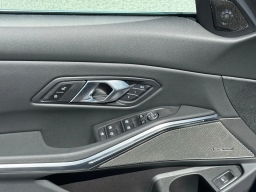 BMW 3 Series 330i NA Sedan 2026