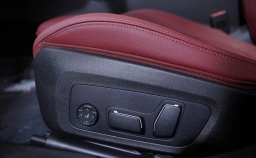 BMW 3 Series 330i NA Sedan 2026