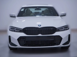 BMW 3 Series 330i NA Sedan 2026