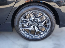 BMW 3 Series 330i NA Sedan 2026