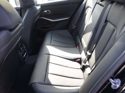 BMW 3 Series 330i NA Sedan 2026