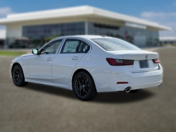 BMW 3 Series 330i NA Sedan 2026