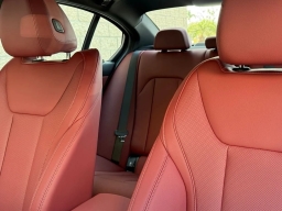 BMW 3 Series 330i NA Sedan 2026