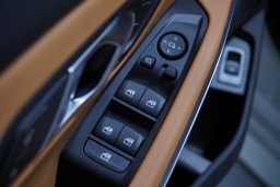 BMW 3 Series 330i NA Sedan 2026